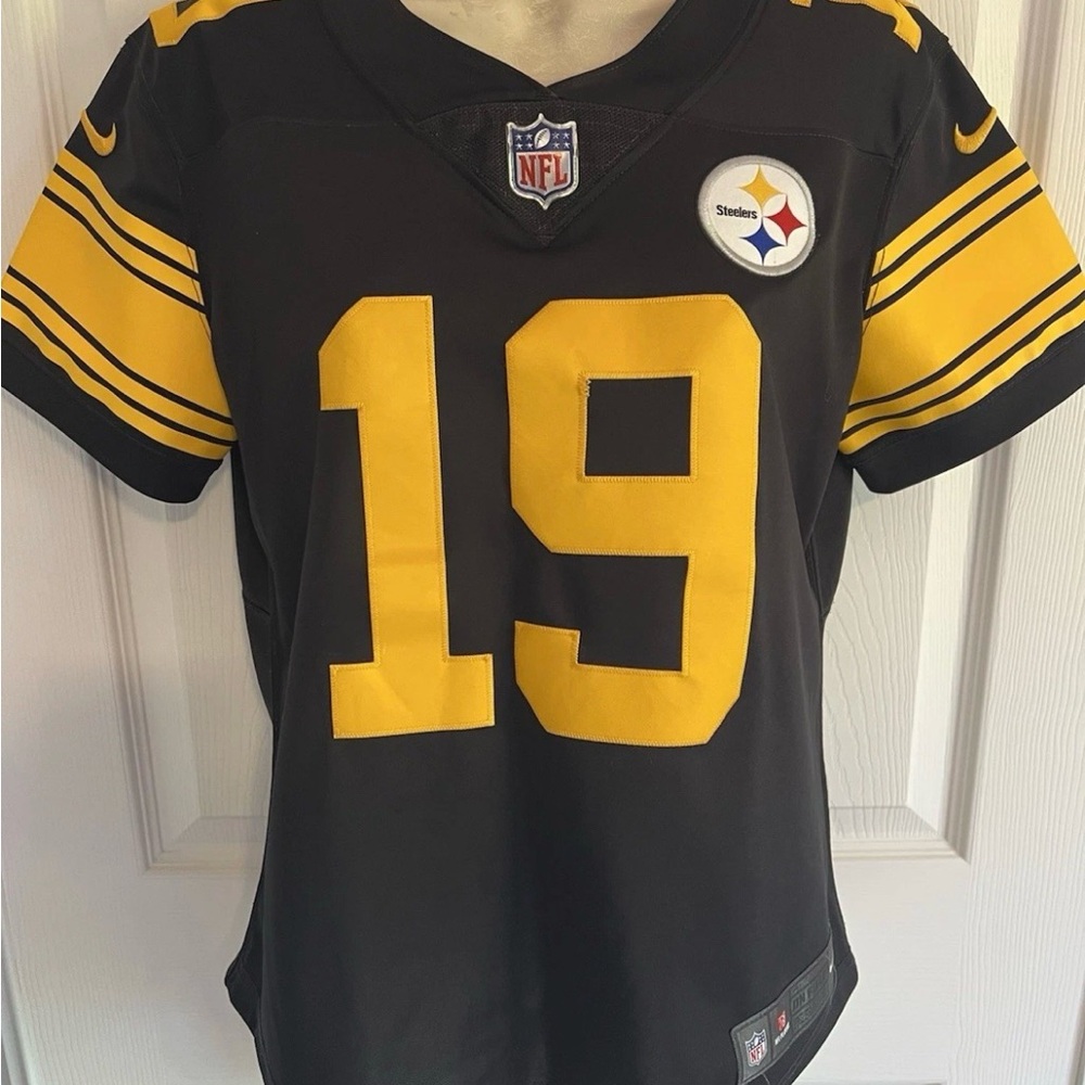 Women's Pittsburgh Steelers NFL Color Rush Jersey Juju Smith-Schuster #19 EUC